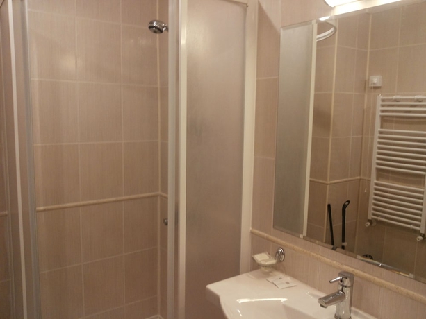 Imagen de la habitación del Hotel All Seasons Club. Foto 14