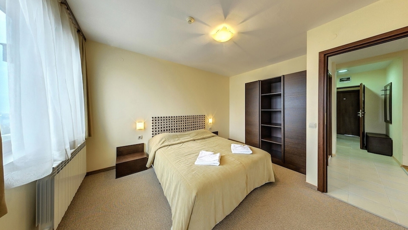 Imagen de la habitación del Hotel All Seasons Club. Foto 15