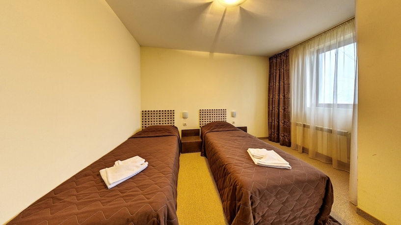 Imagen de la habitación del Hotel All Seasons Club. Foto 16