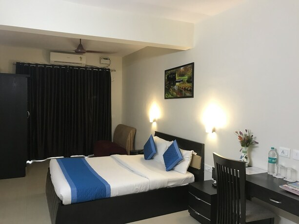 Imagen de la habitación del Hotel All Seasons Guest House. Foto 20