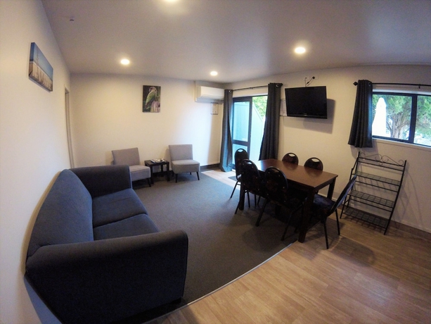 Imagen de la habitación del Hotel All Seasons Holiday Park. Foto 2