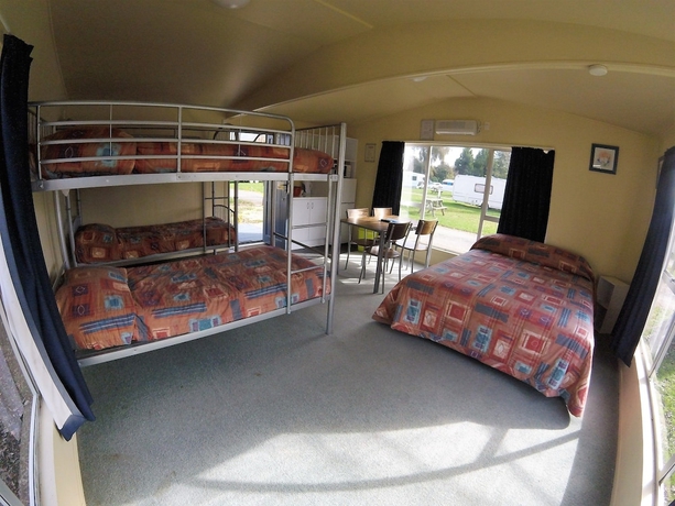 Imagen de la habitación del Hotel All Seasons Holiday Park. Foto 10