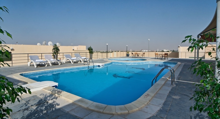 Imagen de la piscina del Hotel All Seasons Hotel Al Ain. Foto 19