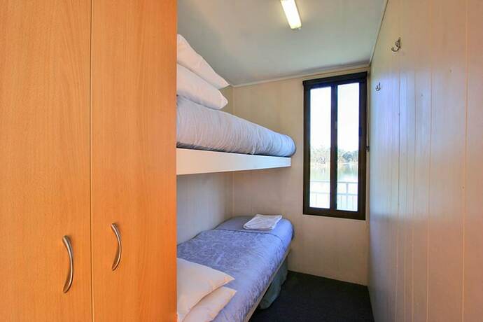 Imagen de la habitación del Hotel All Seasons Houseboats. Foto 18