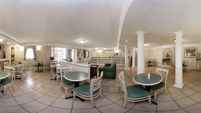 Imagen del bar/restaurante del Hotel All Seasons Inn & Suites. Foto 2
