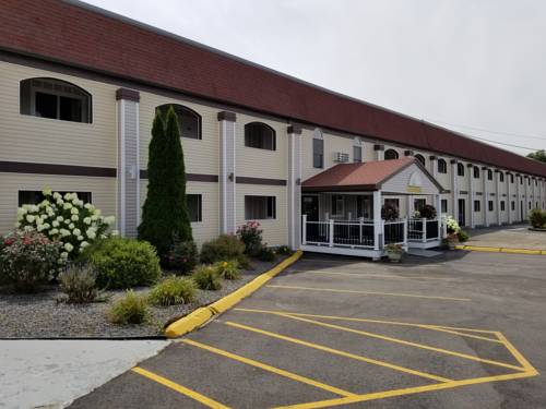 Imagen general del Hotel All Seasons Inn and Suites, Bourne. Foto 1
