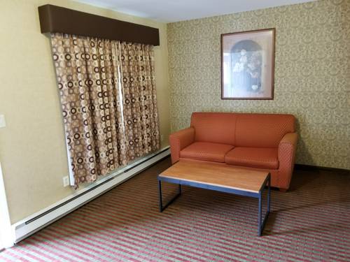 Imagen de la habitación del Hotel All Seasons Inn and Suites, Bourne. Foto 2