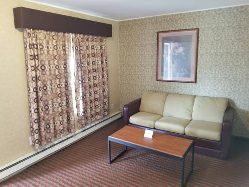 Imagen de la habitación del Hotel All Seasons Inn and Suites, Bourne. Foto 4