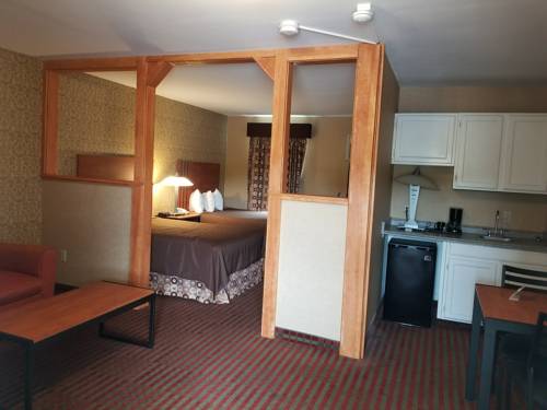 Imagen de la habitación del Hotel All Seasons Inn and Suites, Bourne. Foto 15