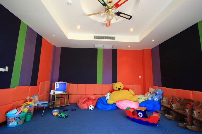 Imagen general del Hotel All Seasons Naiharn. Foto 2