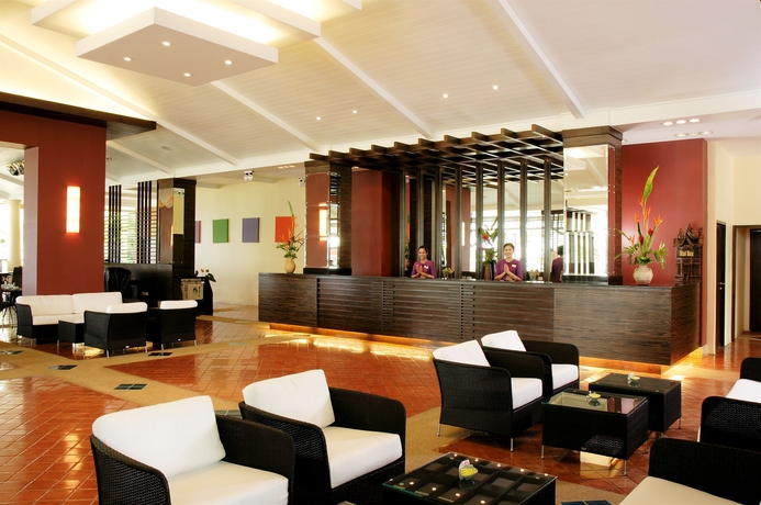 Imagen de los interiores del Hotel All Seasons Naiharn. Foto 13