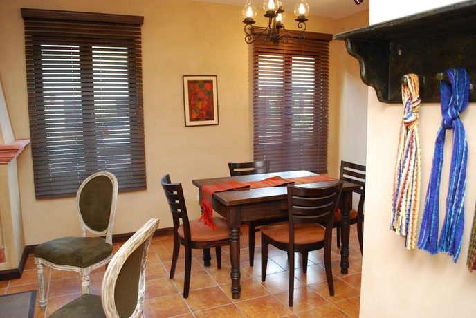 Imagen de la habitación del Hotel All Suite El Marques De Antigua. Foto 18