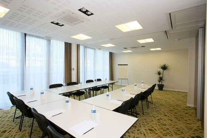 Imagen de los interiores del Hotel All Suites Appart Pau. Foto 15