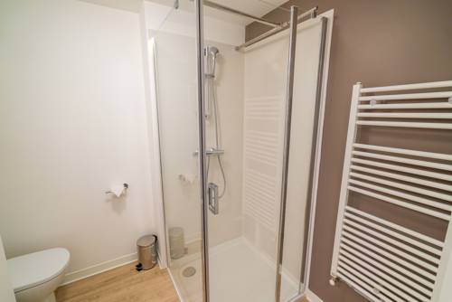 Imagen de la habitación del Hotel All Suites Choisy Le Roi. Foto 12