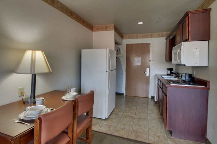 Imagen de la habitación del Hotel All Towne Suites. Foto 4