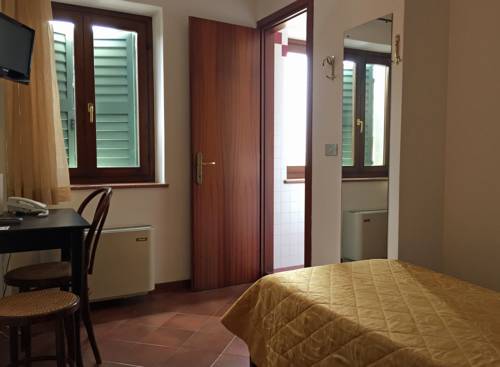 Imagen de la habitación del Hotel Alla Citt&agrave; Di Trieste. Foto 4