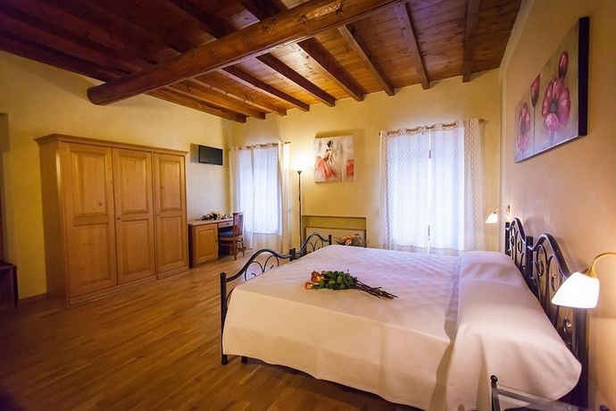 Imagen de la habitación del Hotel Alla Corte Dei Bicchi. Foto 4