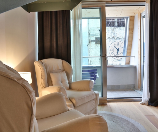 Imagen de los interiores del Hotel Alla Posta, Saint Vincent. Foto 8