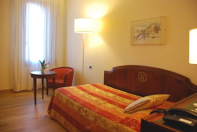 Imagen de la habitación del Hotel Alla Torre, Castelfranco Veneto. Foto 7