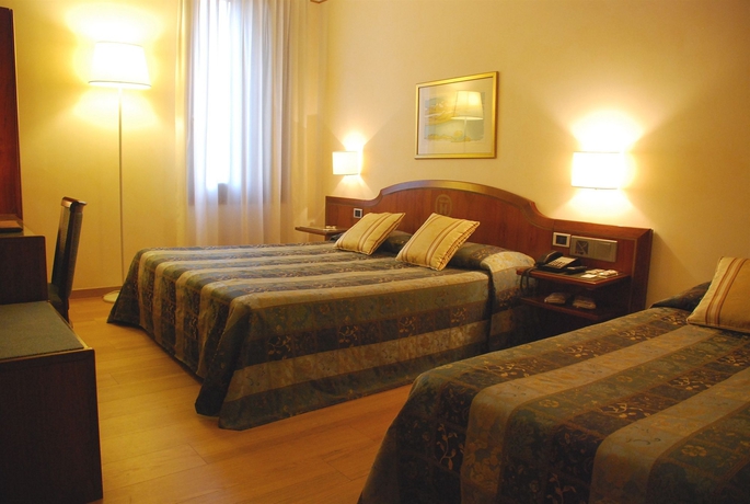 Imagen de la habitación del Hotel Alla Torre, Castelfranco Veneto. Foto 9