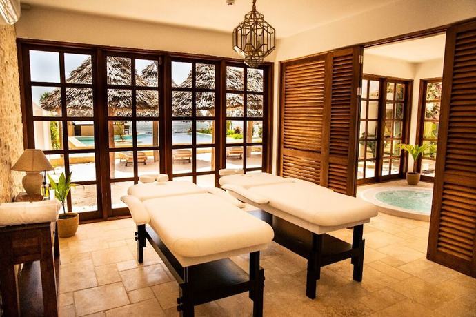 Imagen de la piscina del Hotel Alladin Beach Hotel and SPA Zanzibar. Foto 20