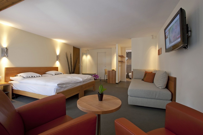 Imagen de la habitación del Hotel Allalin. Foto 5