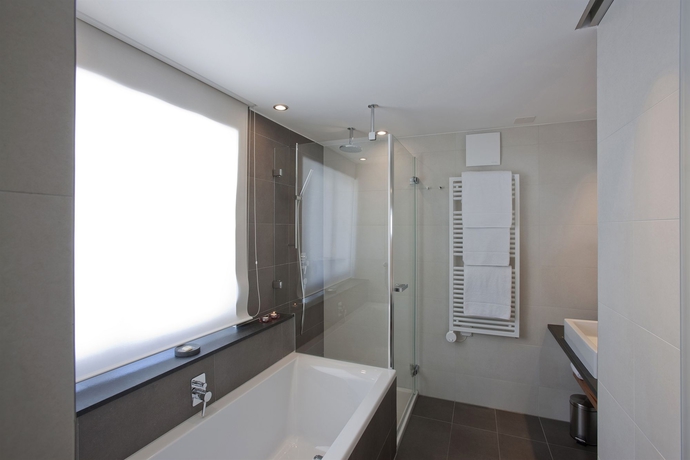 Imagen de la habitación del Hotel Allalin. Foto 10