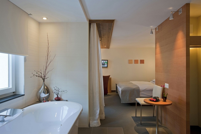 Imagen de la habitación del Hotel Allalin. Foto 12