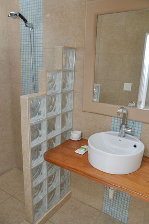 Imagen de la habitación del Hotel Allamanda, P&eacute;tionville. Foto 6