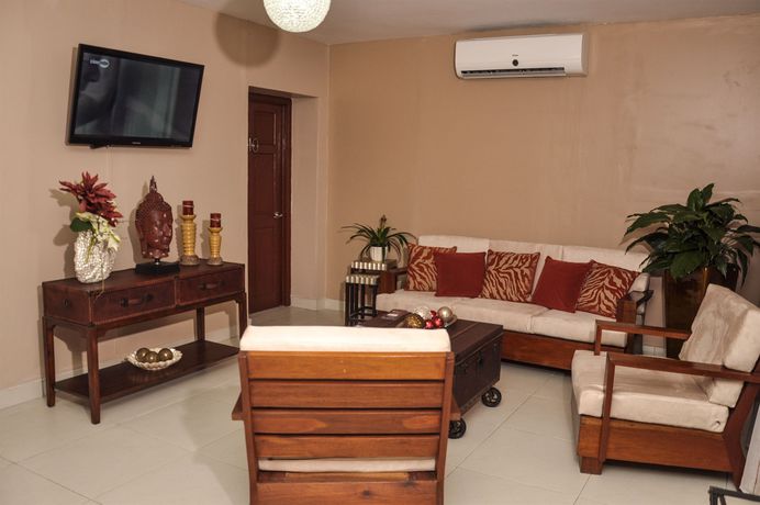 Imagen de la habitación del Hotel Allamanda, P&eacute;tionville. Foto 8