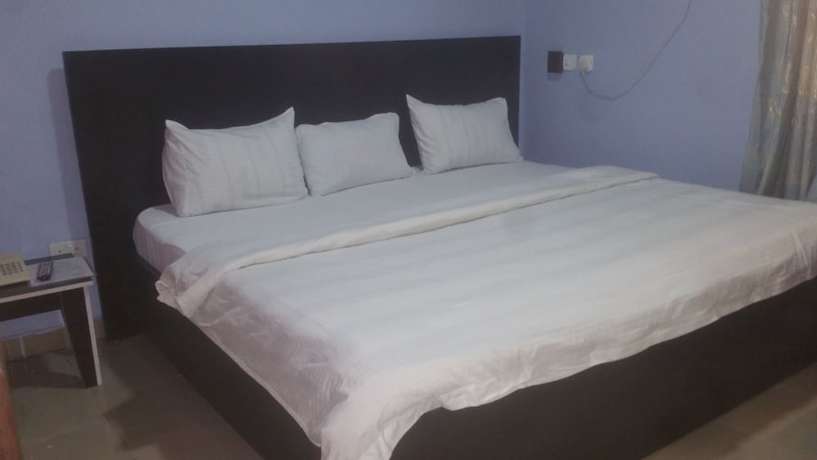 Imagen de la habitación del Hotel Allan Keri And Suites. Foto 11