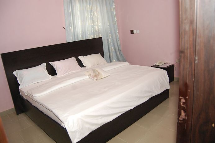 Imagen de la habitación del Hotel Allan Keri And Suites. Foto 16