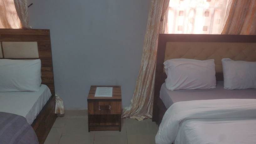 Imagen de la habitación del Hotel Allan Keri And Suites. Foto 17