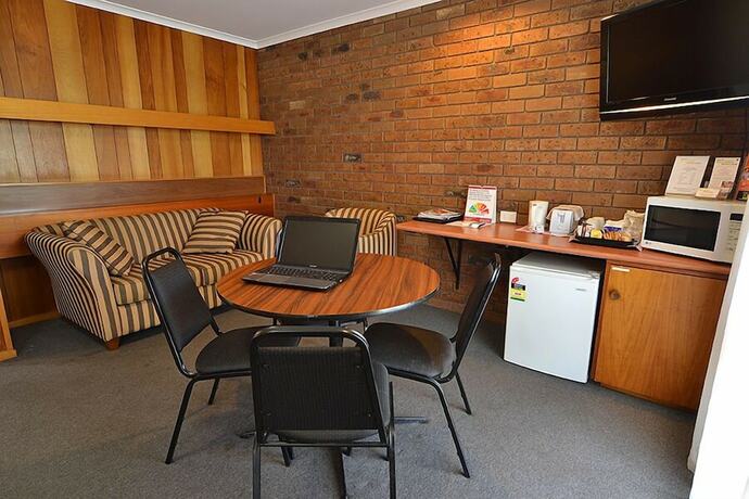 Imagen de la habitación del Hotel Allara Motor Lodge. Foto 17