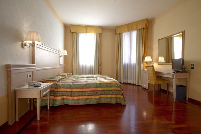 Imagen de la habitación del Hotel Alle Acque. Foto 10