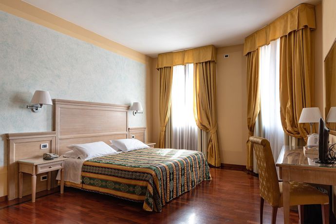 Imagen de la habitación del Hotel Alle Acque. Foto 14