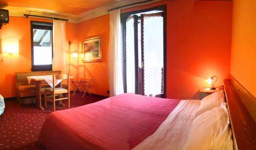 Imagen de la habitación del Hotel Alle Alpi. Foto 5