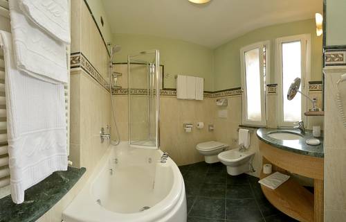 Imagen de la habitación del Hotel Alle Alpi, Someda. Foto 7