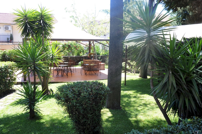 Imagen de los exteriores del Hotel Alle Pendici. Foto 12