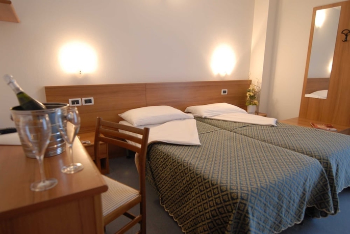 Imagen de la habitación del Hotel Alle Piramidi. Foto 11
