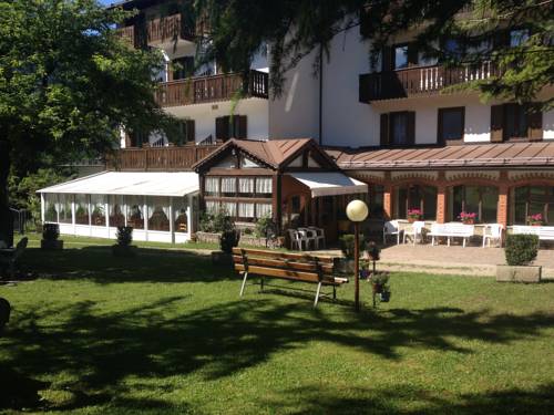 Imagen de la habitación del Hotel Alle Rose. Foto 2