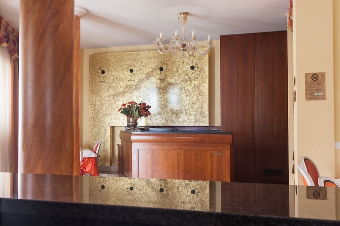 Imagen de los interiores del Hotel Alle Torri. Foto 11