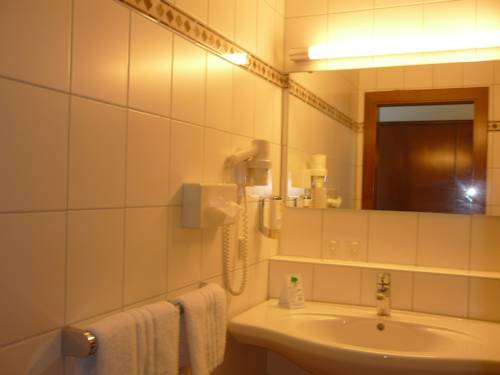 Imagen de la habitación del Hotel Alleehotel Europa. Foto 2