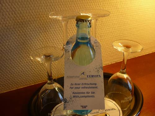 Imagen de la habitación del Hotel Alleehotel Europa. Foto 16