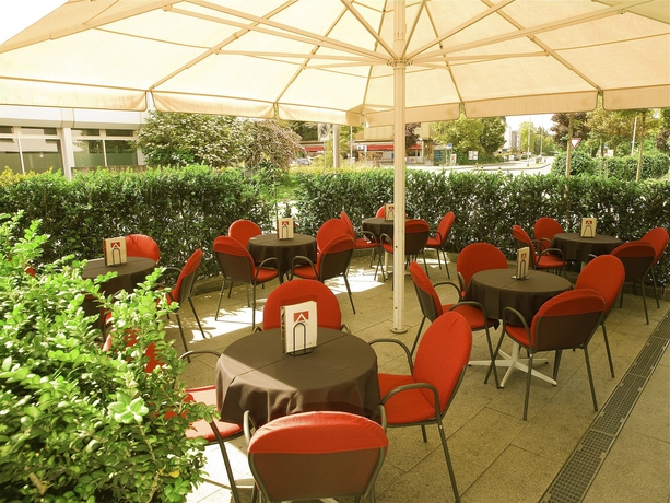 Imagen de los exteriores del Hotel Allegra Lodge. Foto 13