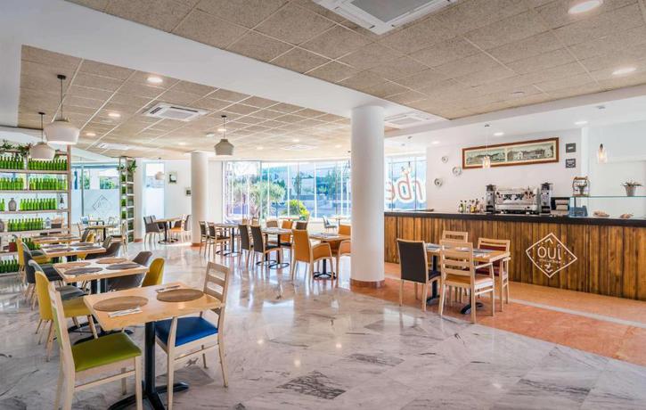 Imagen del bar/restaurante del Hotel Allegro Murcia Azarbe. Foto 3