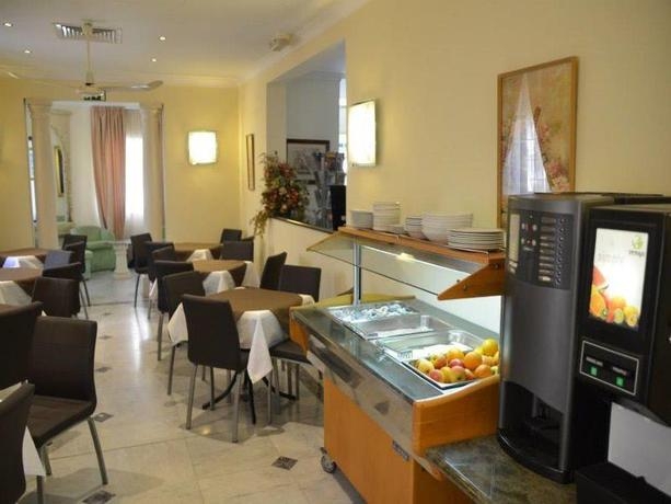 Imagen del bar/restaurante del Hotel Allegro, St. Julians. Foto 2