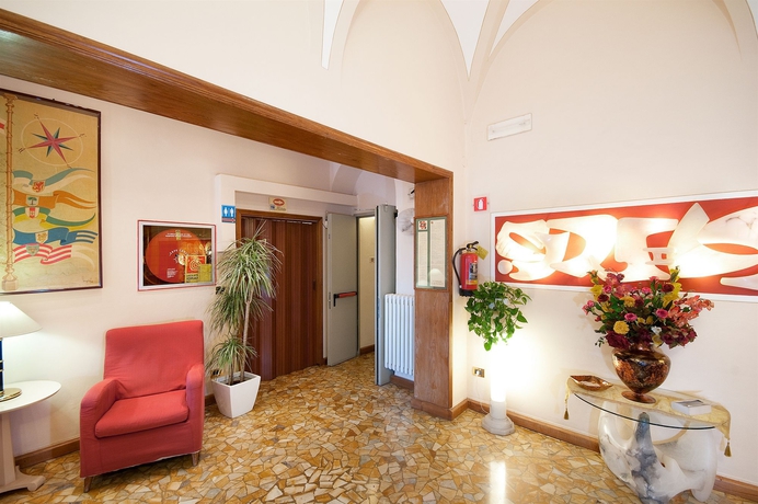 Imagen de los interiores del Hotel Allegroitalia Nazionale Volterra. Foto 14
