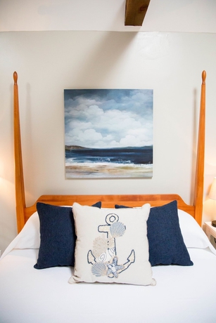 Imagen de la habitación del Hotel Allen Harbor Breeze Inn and Gardens. Foto 9
