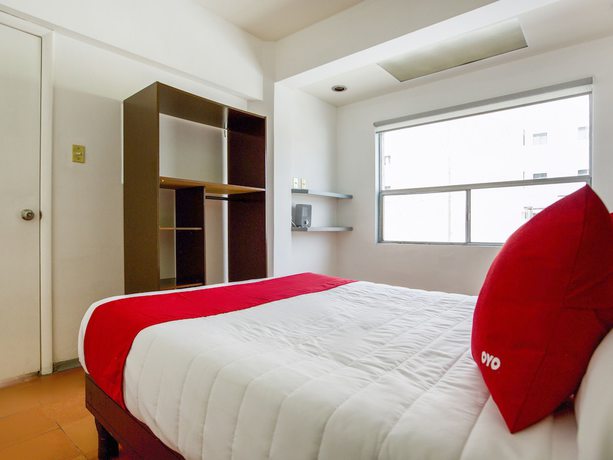 Imagen de la habitación del Hotel Allende 104. Foto 11
